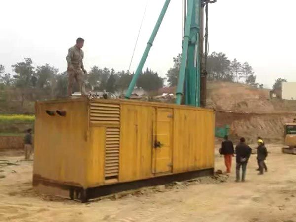 东升镇如何判断水冷式机油散热器密封件是否需要更换？